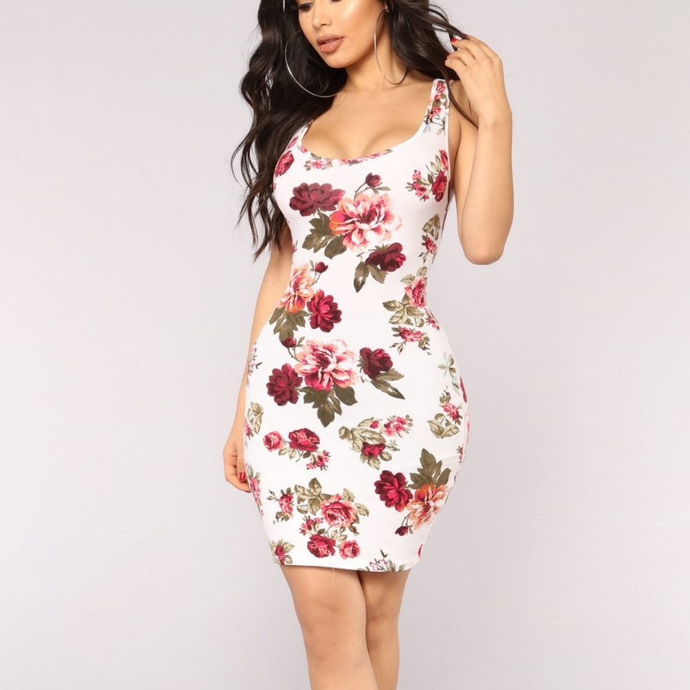 NEW - Flowers And Chocolate Fashion Nova Floral Dress
